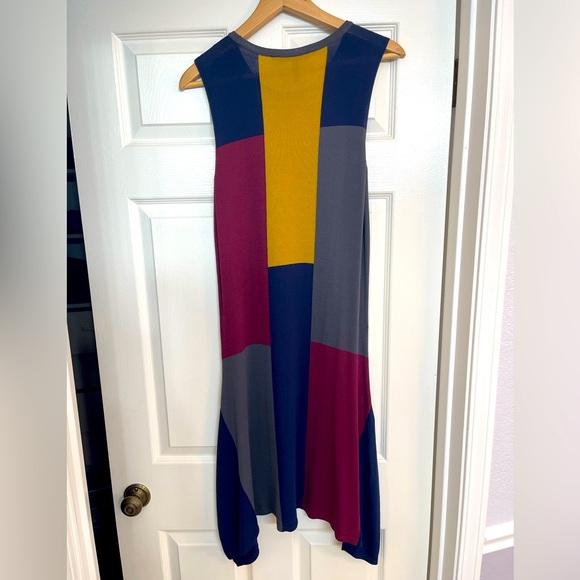 Gorgeous BCBG Max Azria Geometric Color Block Asymmetrical Hem Dress - Picture 2 of 5